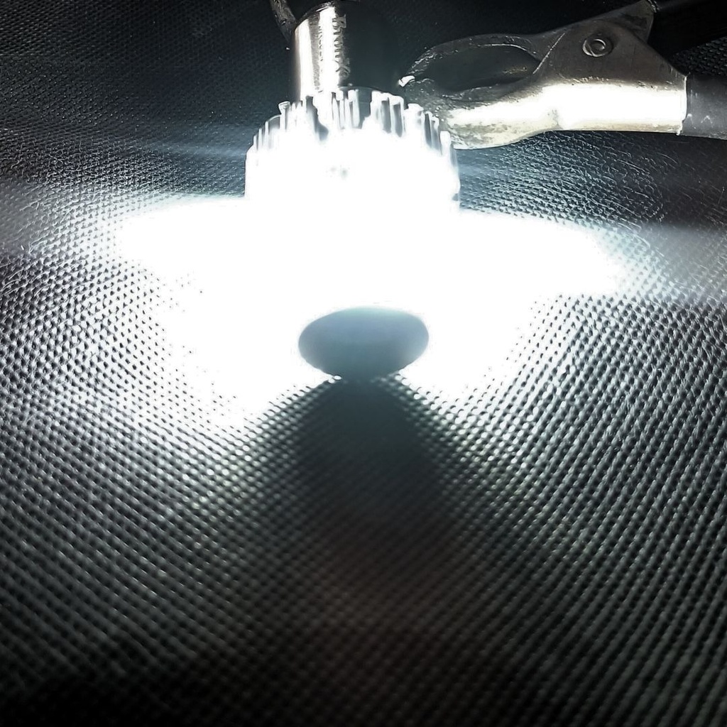 Foco De Moto Bronx 2 Polos Hb20 Con Luz Blanca Led